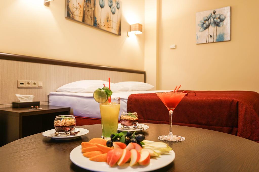 Park-Hotel Golosievo Kiev Extérieur photo
