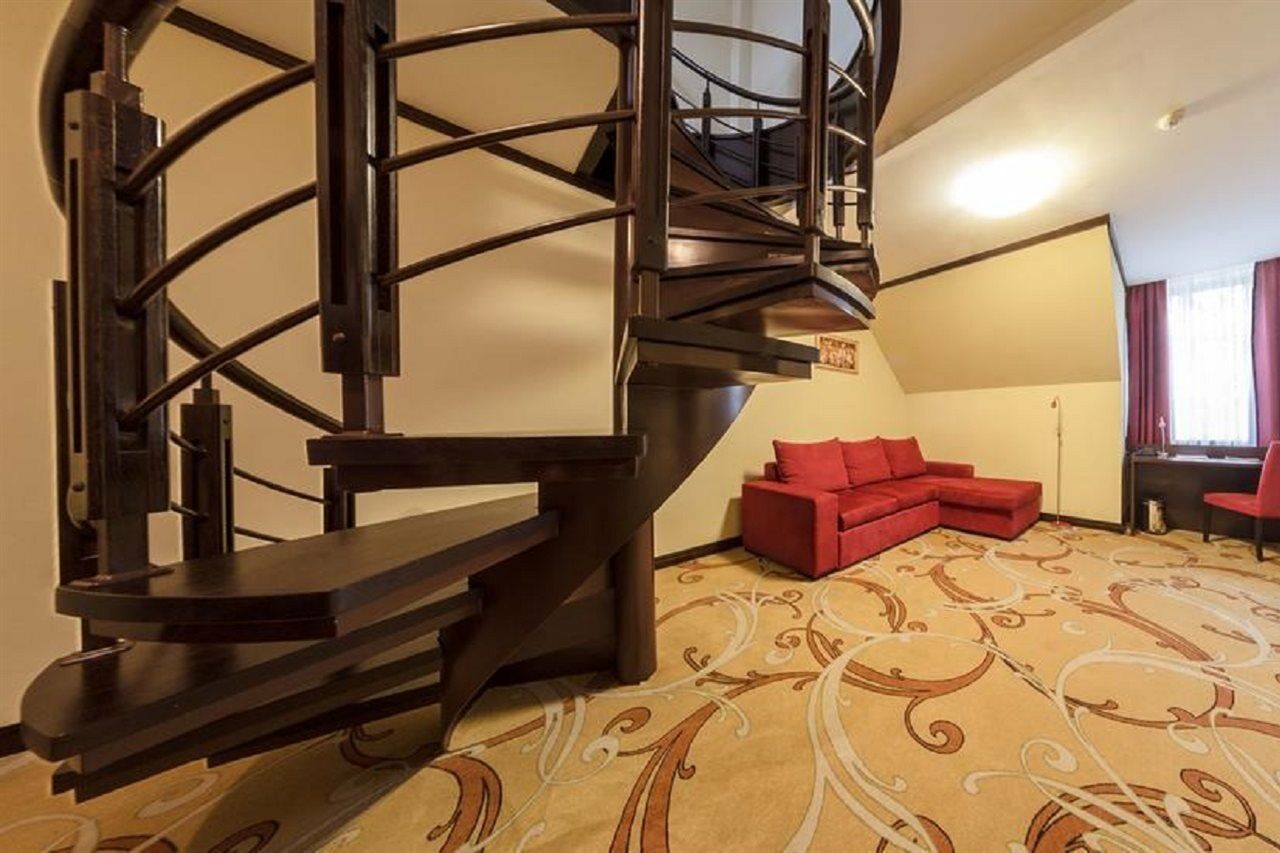 Park-Hotel Golosievo Kiev Extérieur photo