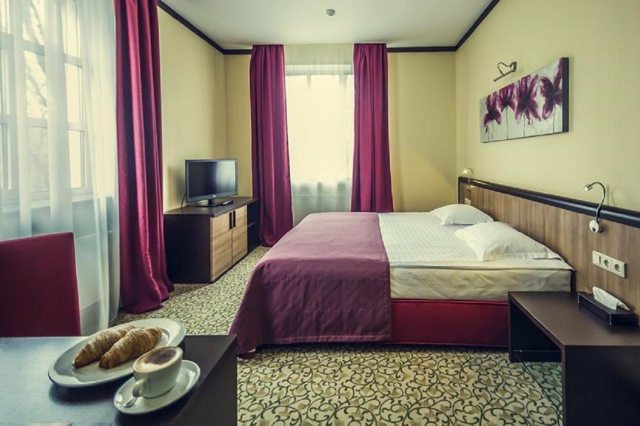 Park-Hotel Golosievo Kiev Extérieur photo