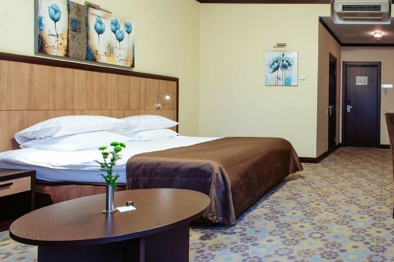 Park-Hotel Golosievo Kiev Extérieur photo